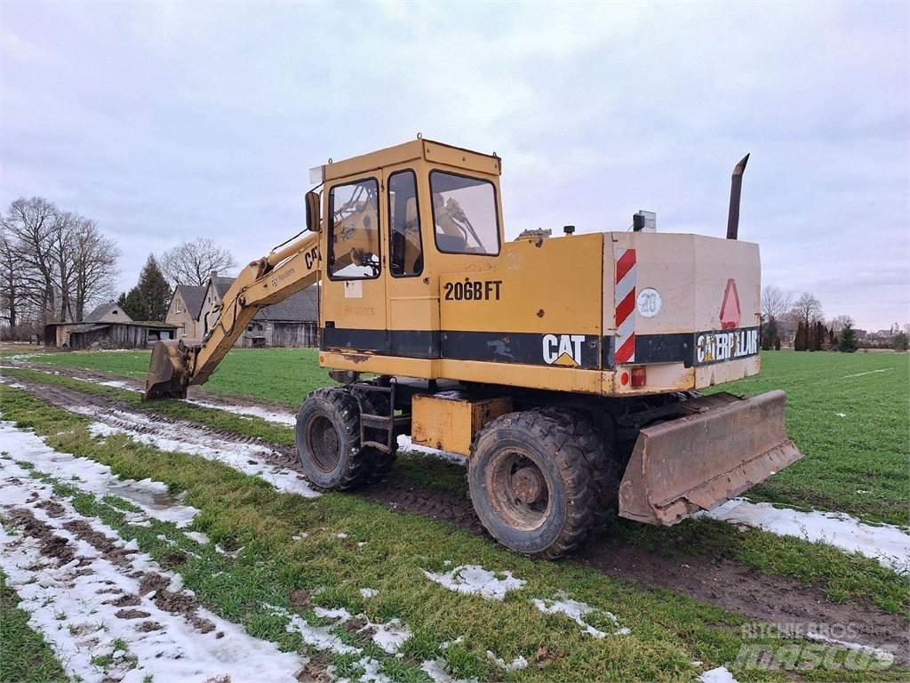 CAT 206 B FT Excavatoare pe șenile
