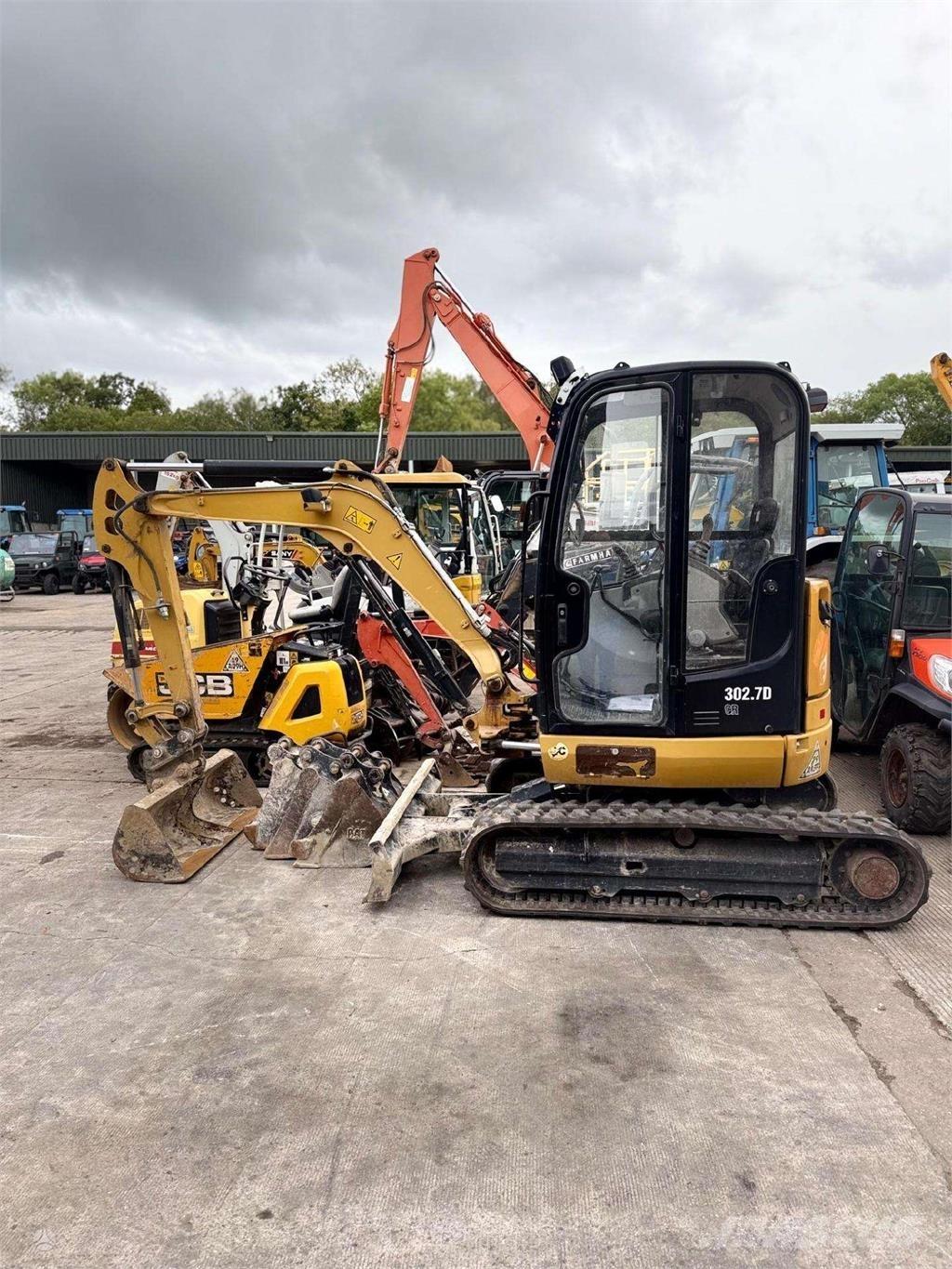 CAT 302.7 DCR Mini excavatoare < 7t