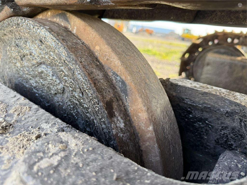 CAT 323 D Excavatoare pe șenile
