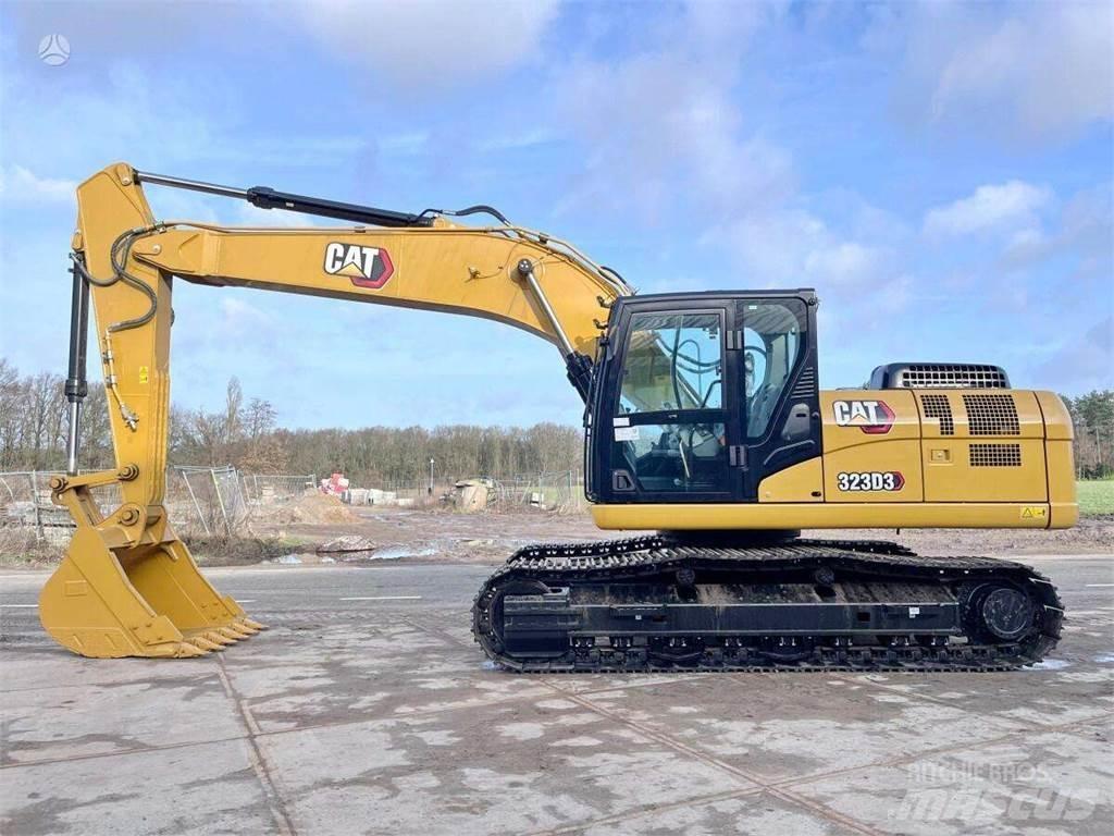 CAT 323D3 Excavatoare pe șenile
