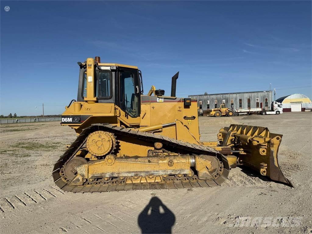 CAT D6M LGP Buldozere pe senile