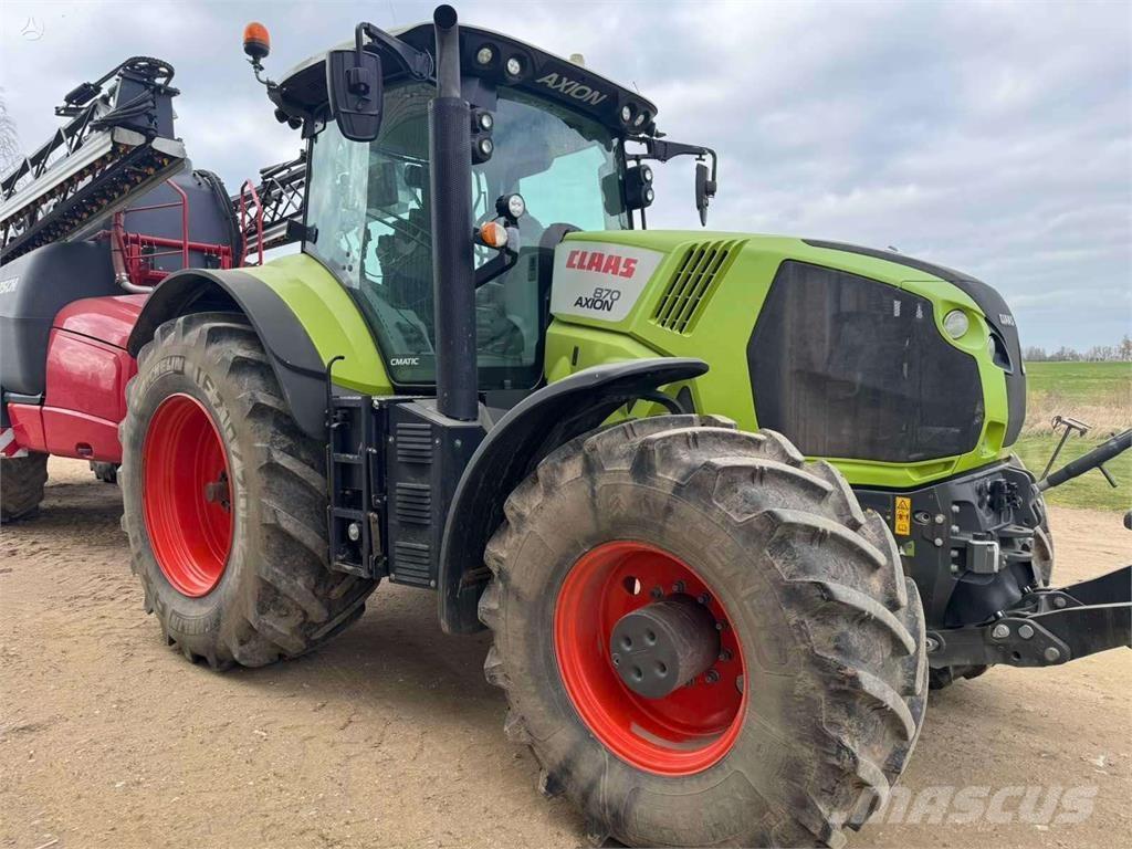 CLAAS Axion 870 Tractoare