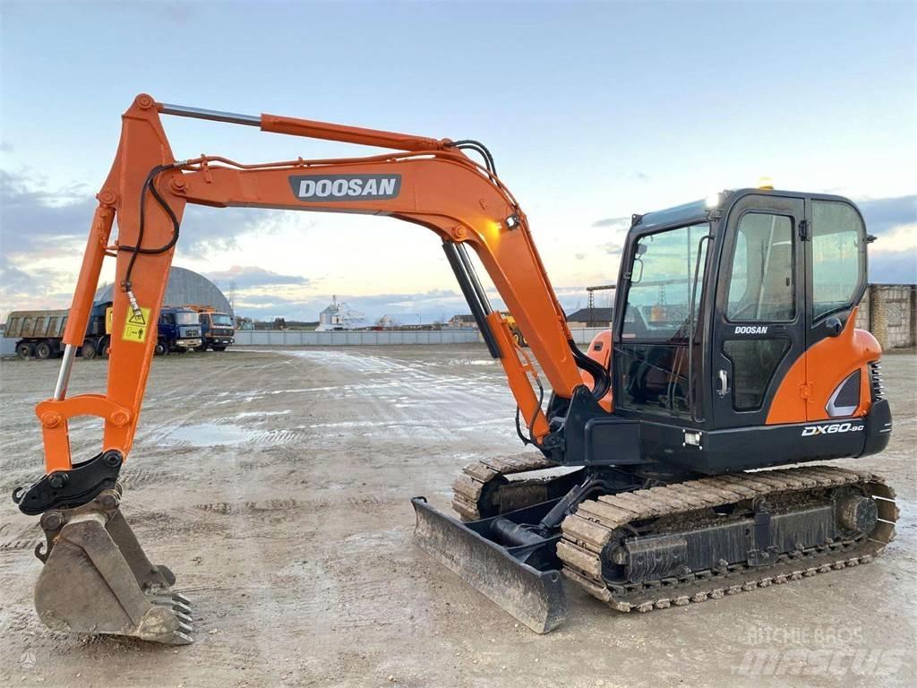 Doosan DX 60 C Mini excavatoare < 7t