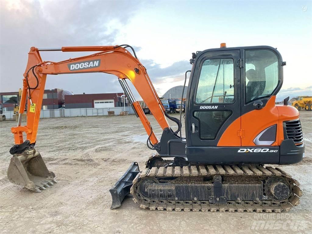 Doosan DX 60 C Mini excavatoare < 7t