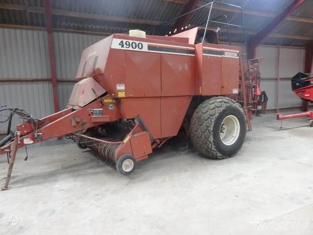 Hesston 4900 Masina de balotat cilindric