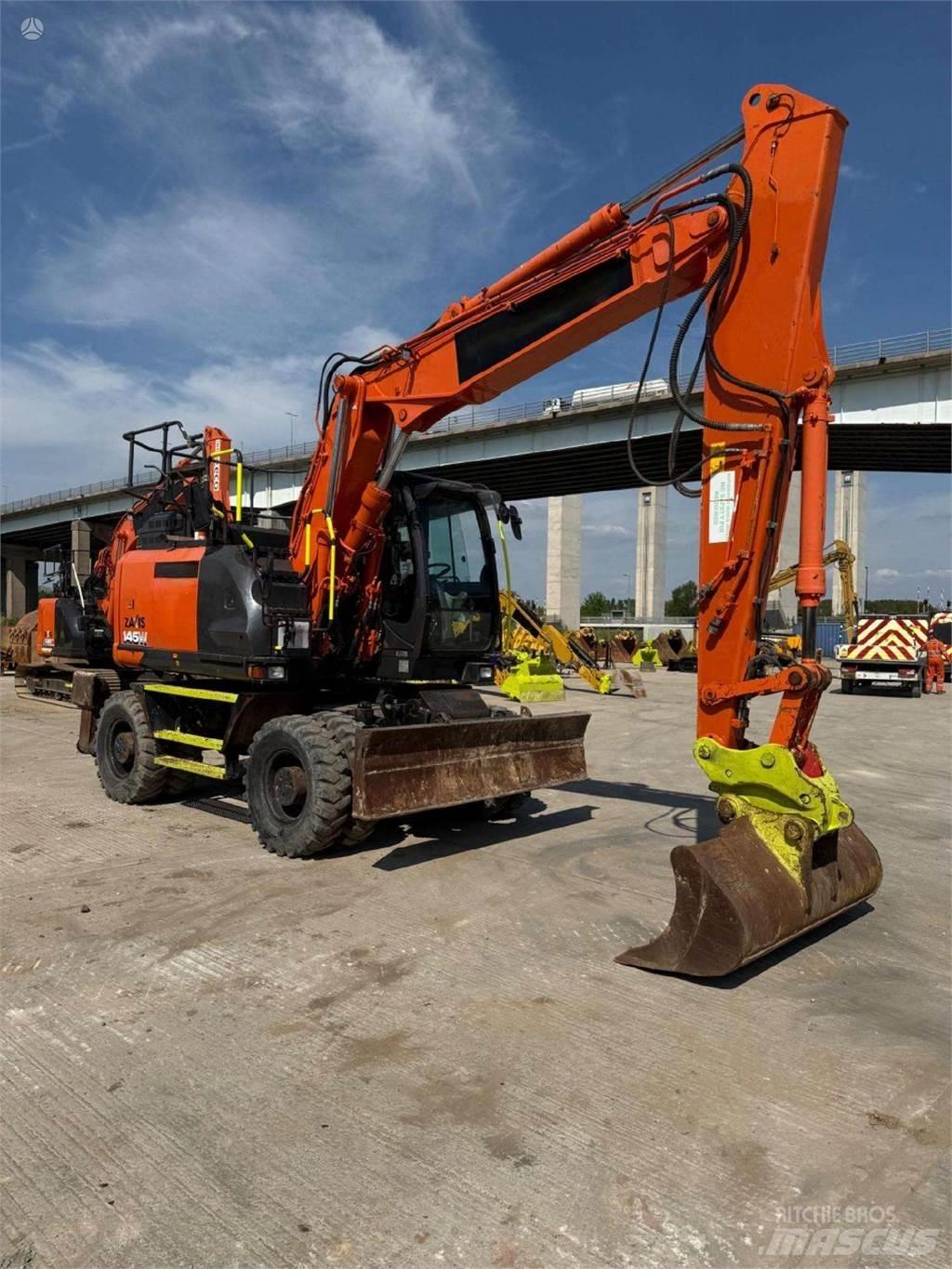 Hitachi ZX145W-6 Excavatoare pe șenile
