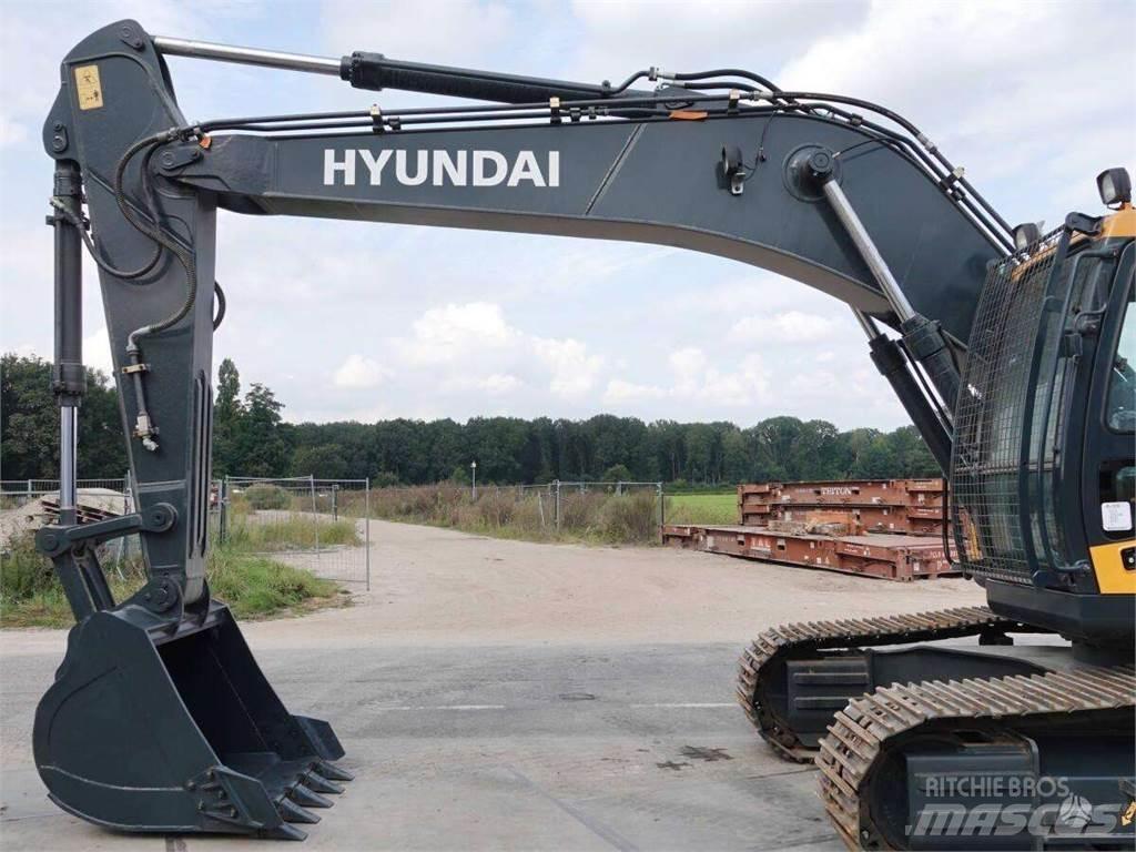 Hyundai R215 Excavatoare pe șenile
