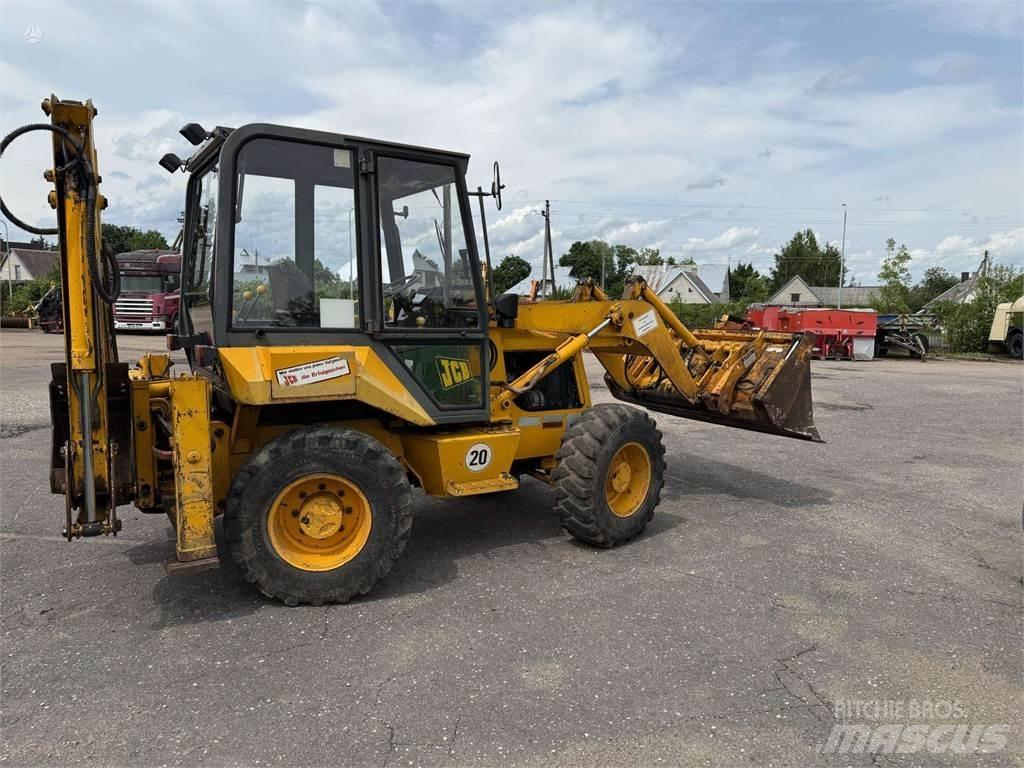 JCB 2CX Buldoexcavatoare