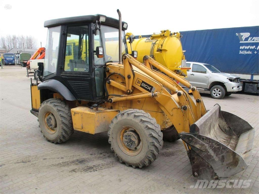 JCB 2CX Incarcator pe pneuri