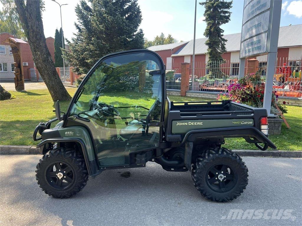 John Deere  ATV-uri