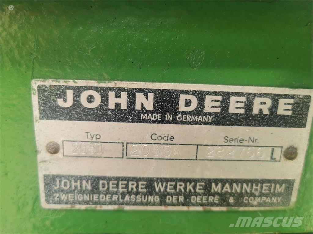 John Deere 2030 Tractoare