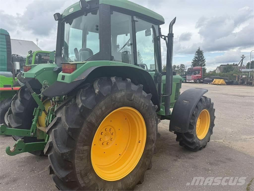 John Deere 6210 Tractoare