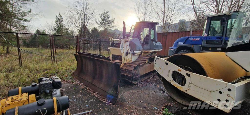 Komatsu D61PX-12 Buldozere pe senile