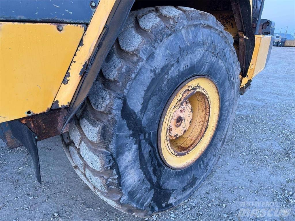 Komatsu HM 400-2 Transportoare articulate