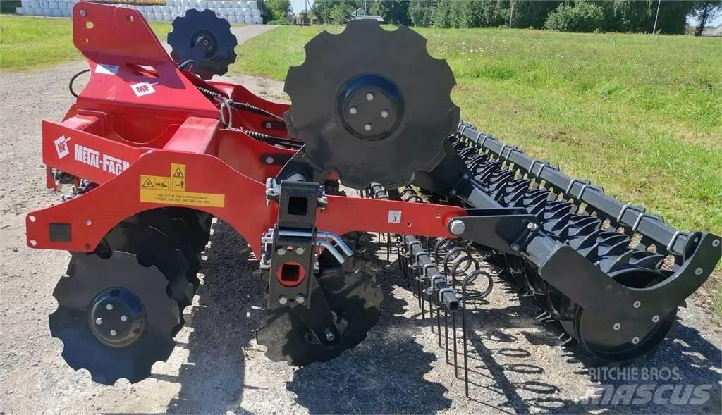 Metal-Fach U 740 Cultivatoare