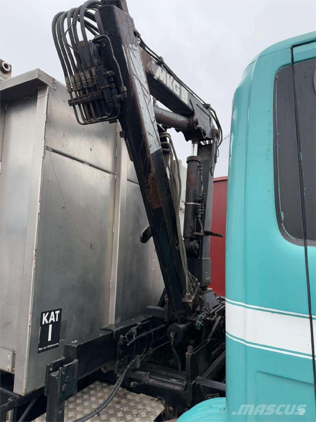 Scania 230 94D Autobasculanta