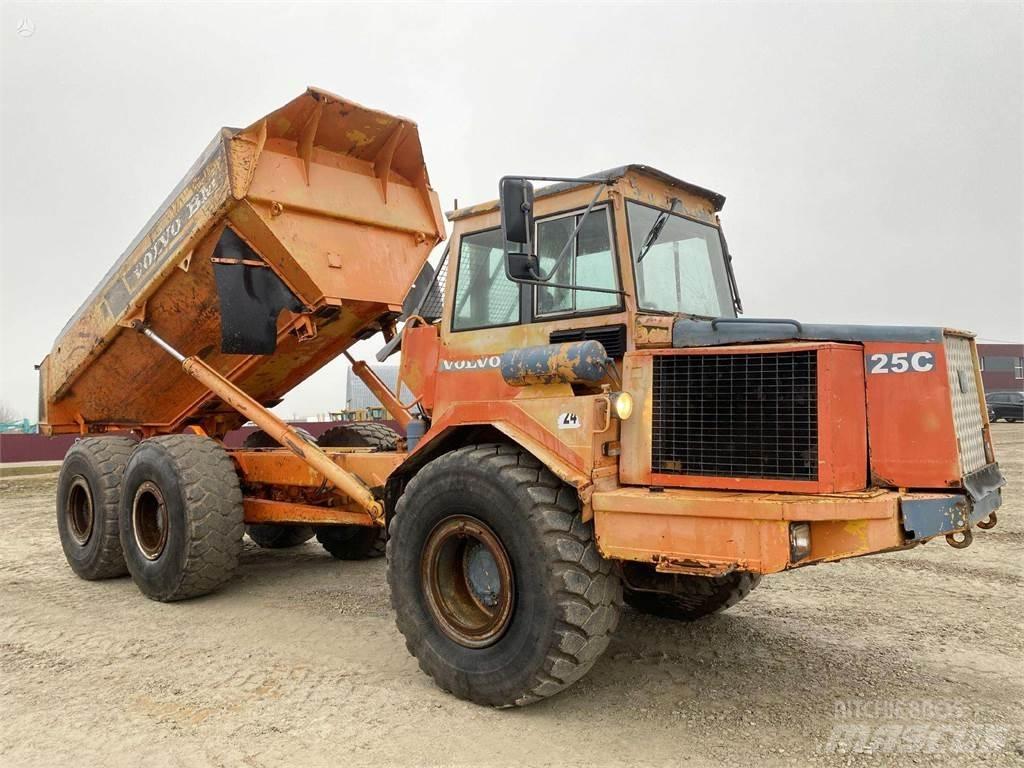 Volvo A25C , Nr.1 Transportoare articulate