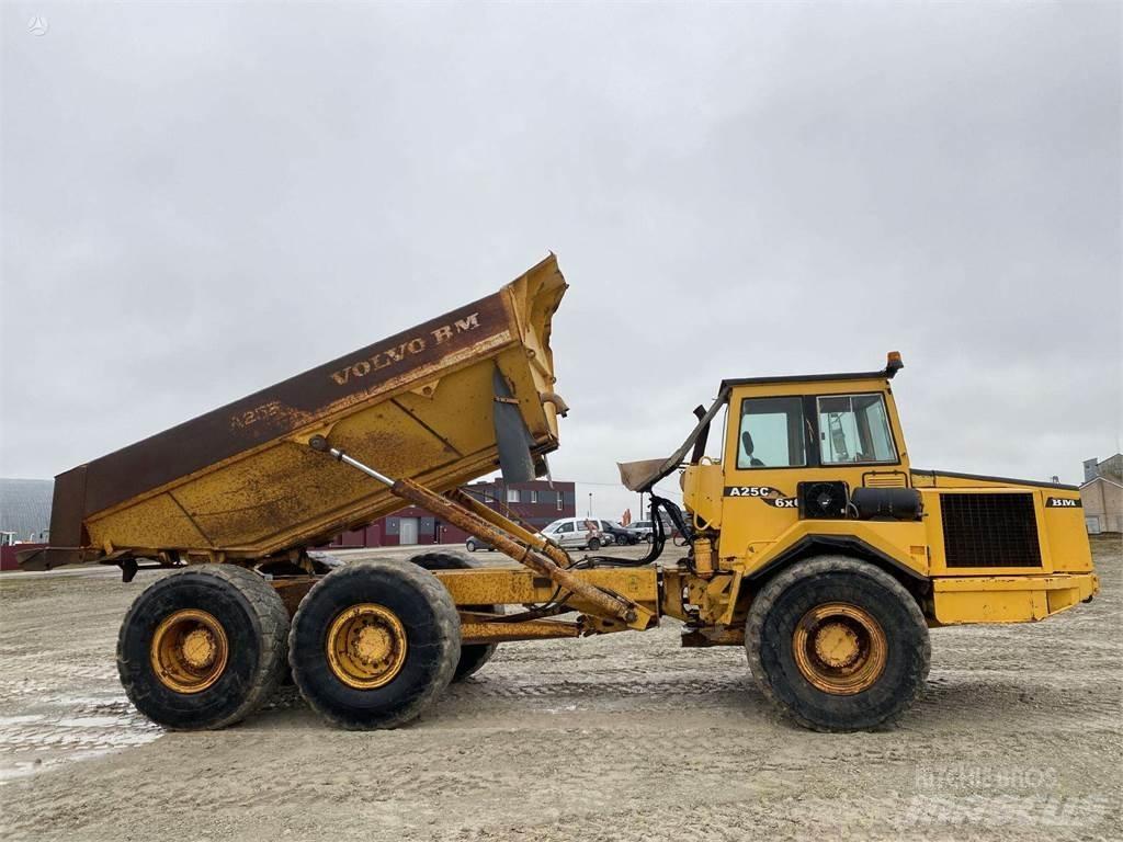Volvo A25C , Nr.2 Transportoare articulate