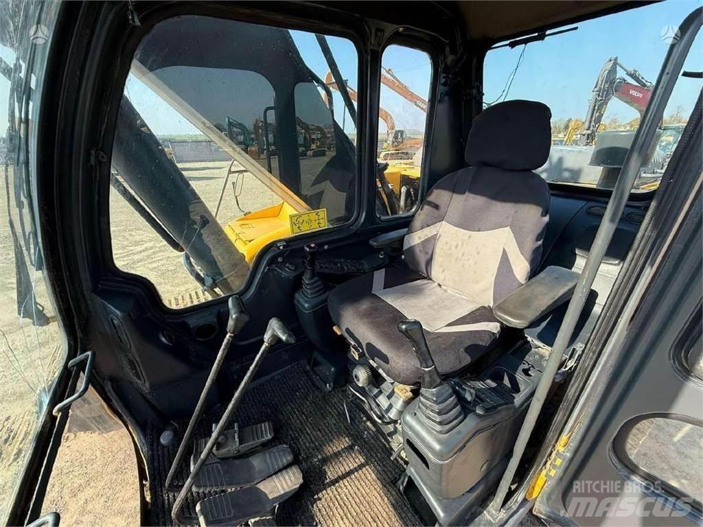 Volvo EC 240 LC Excavatoare pe șenile
