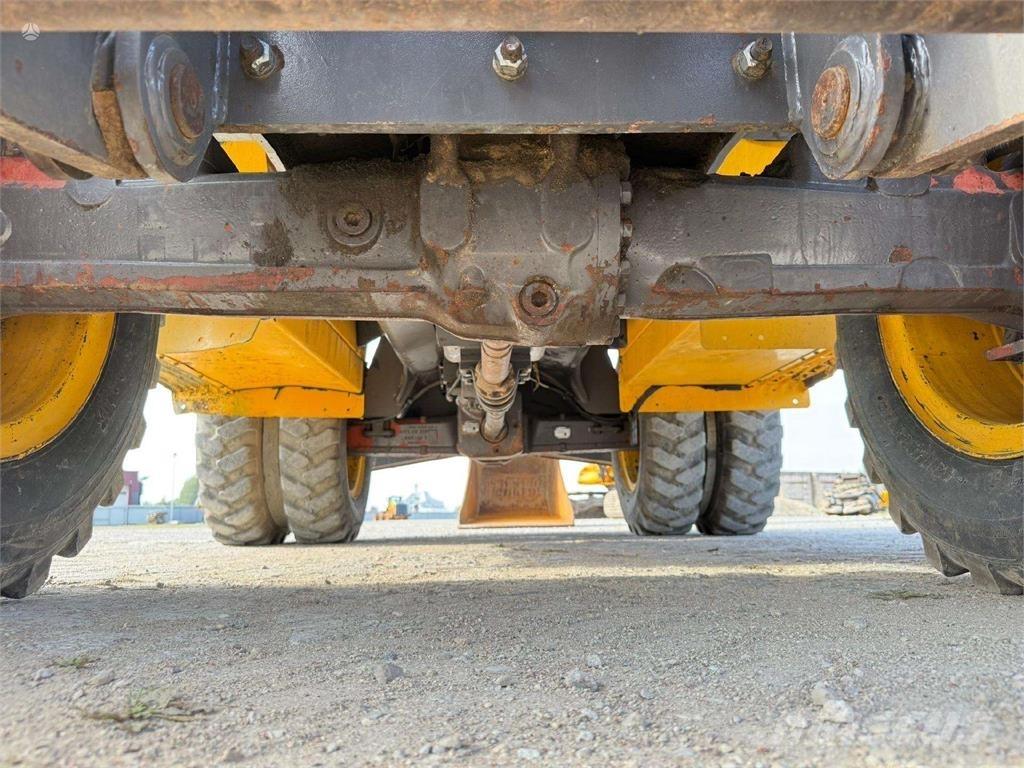 Volvo EW 140 B Excavatoare cu roti