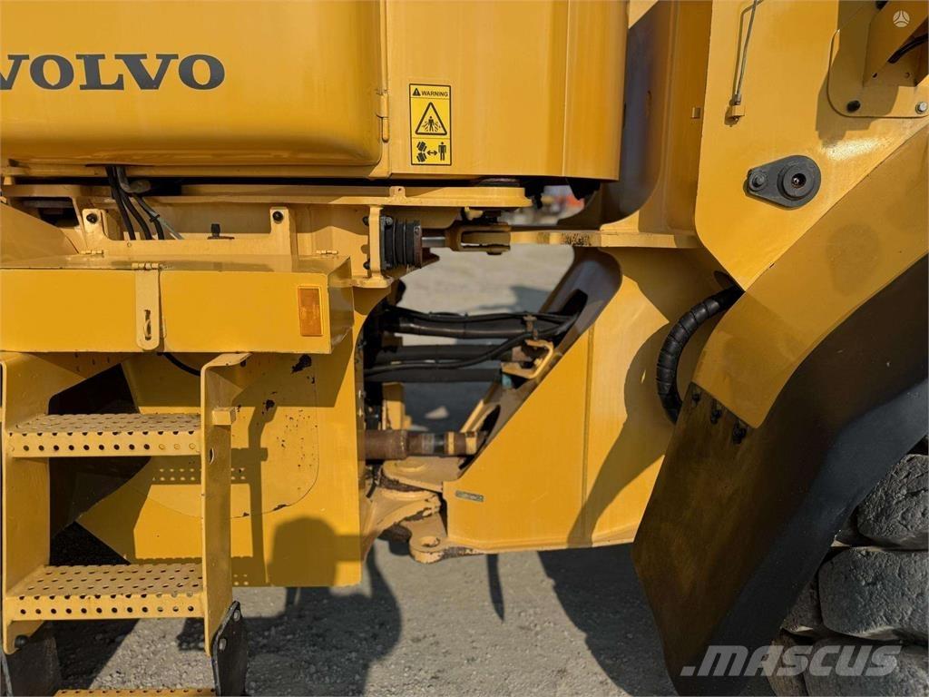 Volvo L 110 E Incarcator pe pneuri