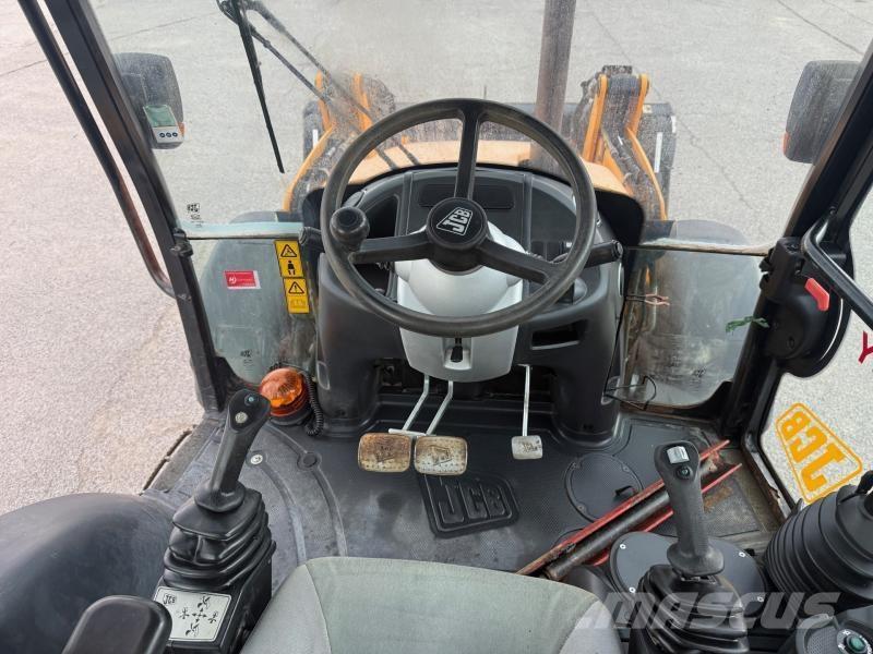 JCB 3 CX Buldoexcavatoare