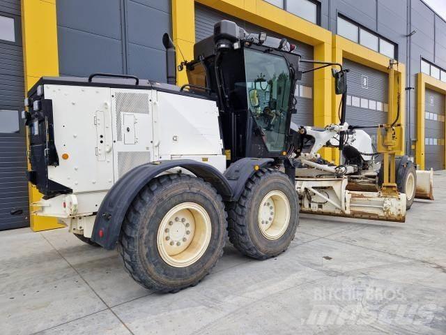 CAT 120AWD Gredere