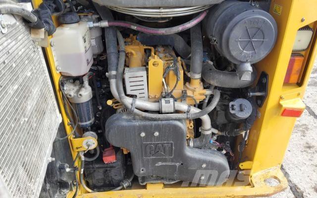 CAT 259D HF Mini incarcator