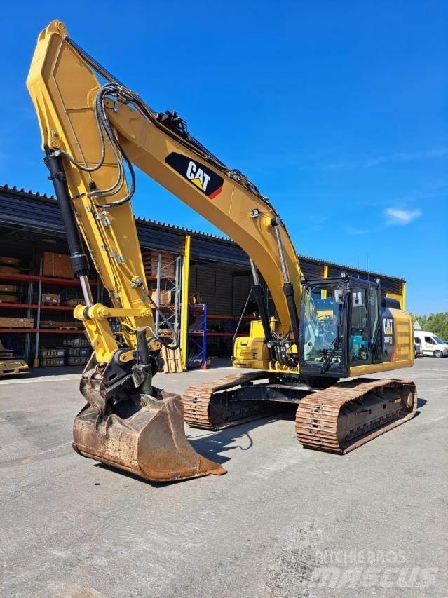 CAT 330F Excavatoare pe șenile
