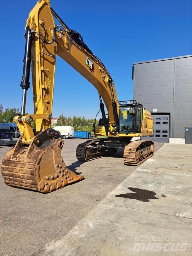 CAT 352 Excavatoare pe șenile
