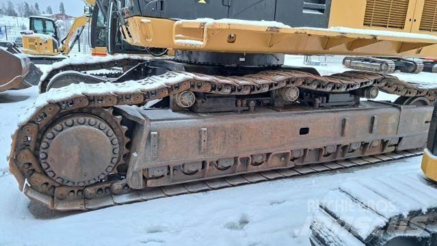 CAT 390D LME Excavatoare pe șenile
