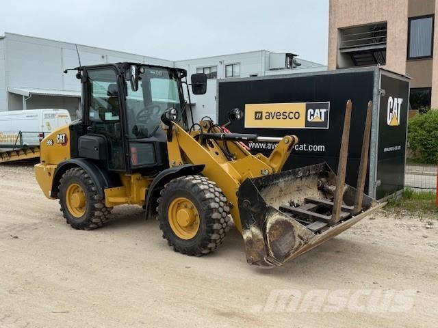 CAT 906 Incarcator pe pneuri