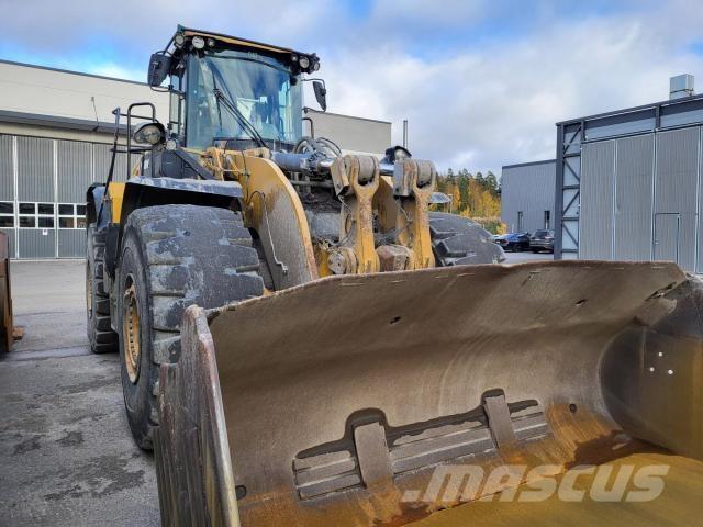 CAT 980M Incarcator pe pneuri