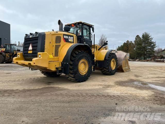 CAT 982M Incarcator pe pneuri