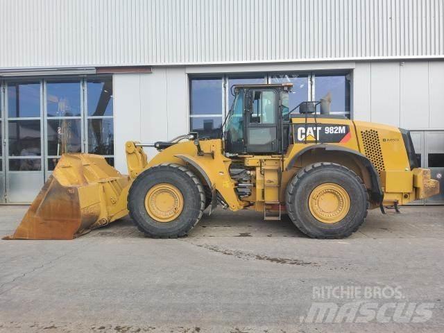 CAT 982M Incarcator pe pneuri