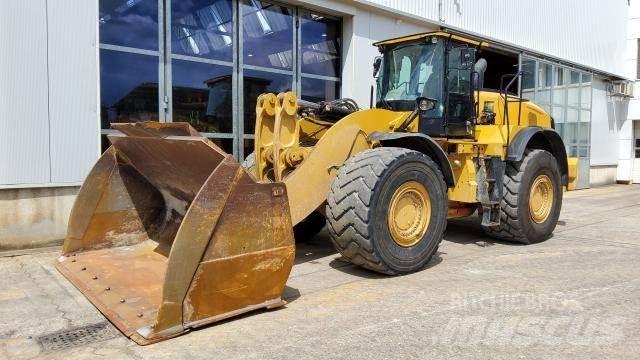 CAT 982M Incarcator pe pneuri