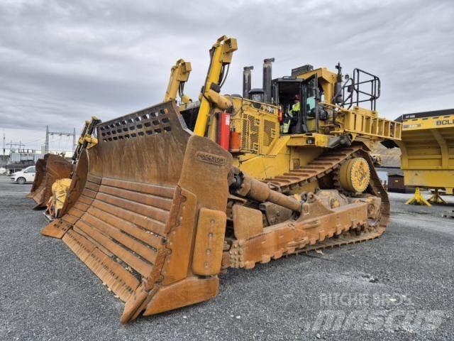 CAT D11T Buldozere pe senile