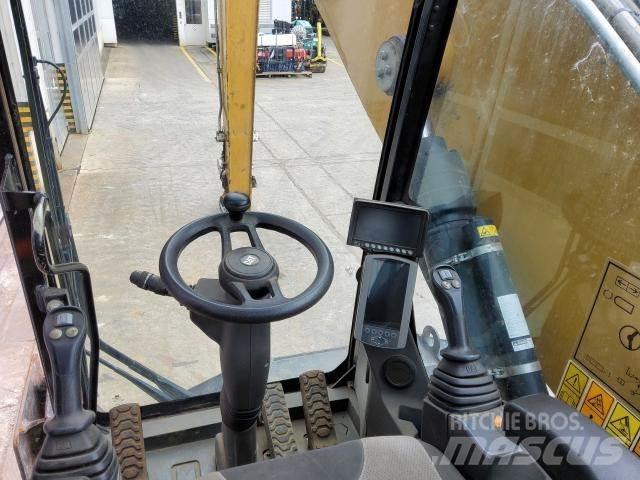 CAT MH3024 Excavatoare speciale