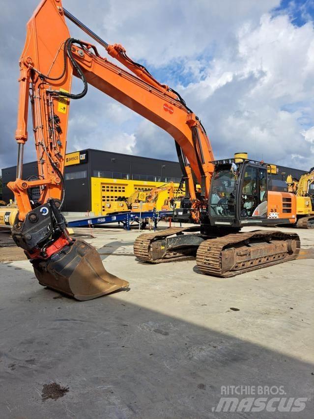 Hitachi ZX300LC-6 Excavatoare pe șenile
