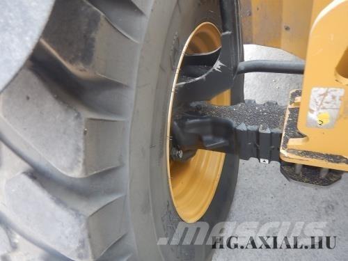 CAT TH 414C Manipulatoare agricole