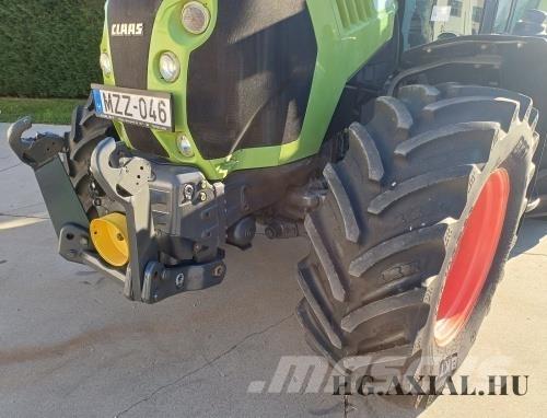 CLAAS ARION 550 Tractoare