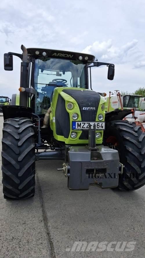CLAAS Arion 640 Tractoare