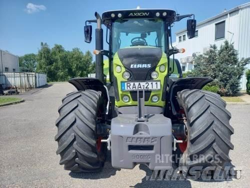 CLAAS Axion 810 Tractoare