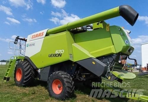 CLAAS Lexion 670 Combine de secerat