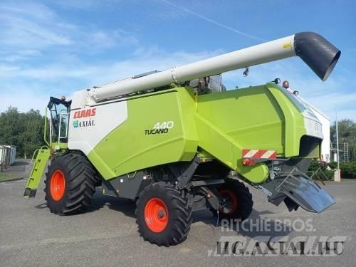 CLAAS Tucano 440 Combine de secerat