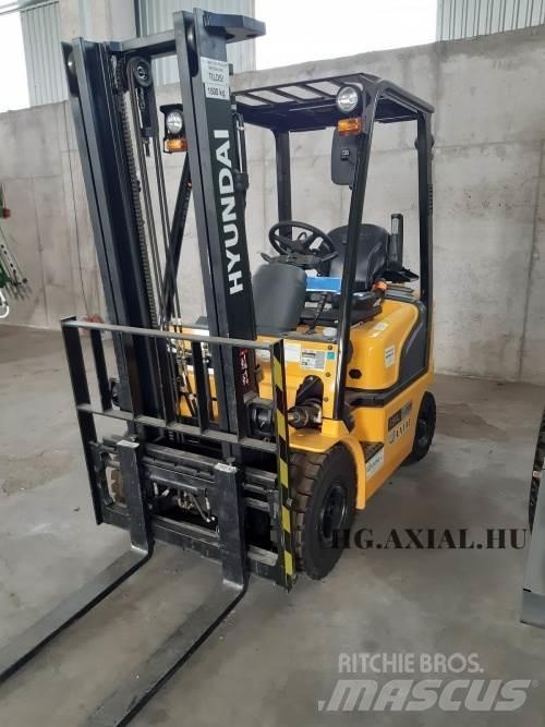 Hyundai 15L-7M Utilaje agricole - Altele