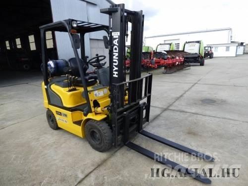 Hyundai 20L-7M Utilaje agricole - Altele