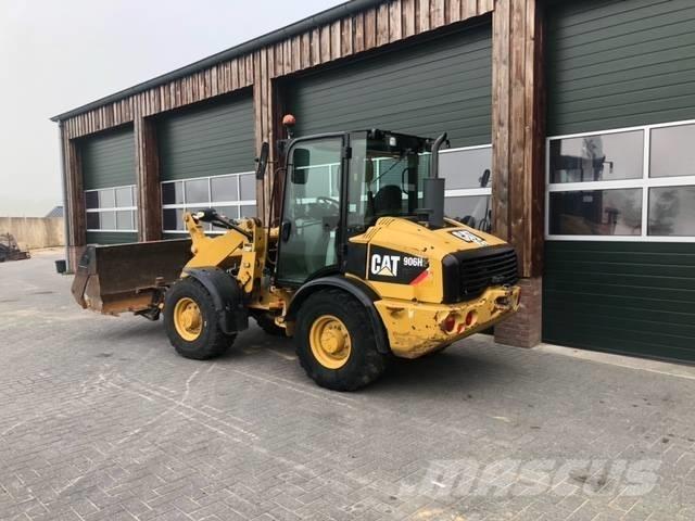 CAT 906 H 2 Incarcator pe pneuri