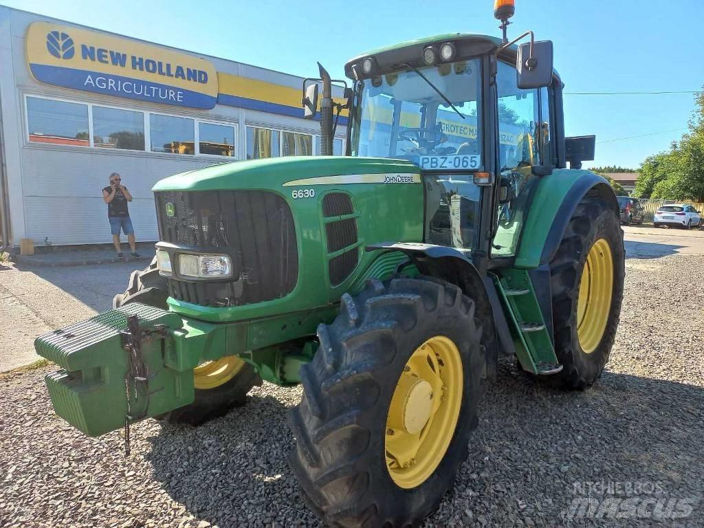 John Deere 6630 Tractoare