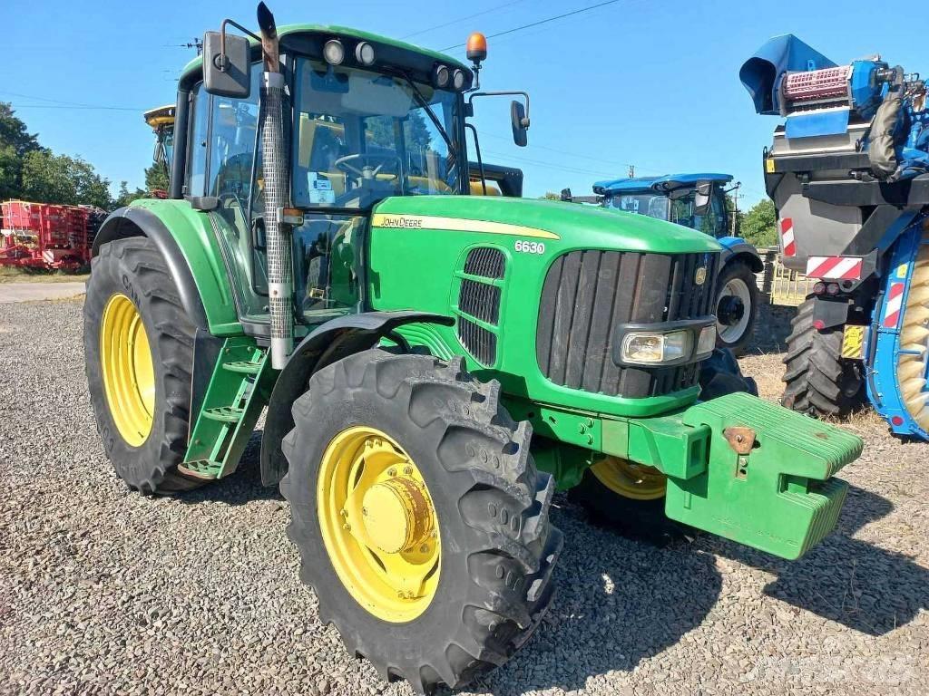 John Deere 6630 Tractoare